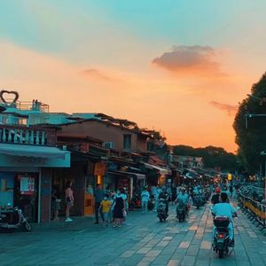 那座城里的故事