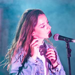 Valientes (feat. Silvia Criado) (Directo)