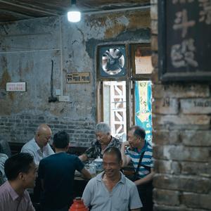 茶馆宁静暖心放松轻音乐