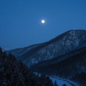 寒山月夜