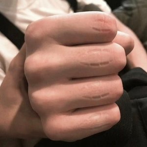 装福装烂