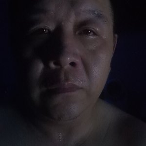 一个被风吹被雨淋的人