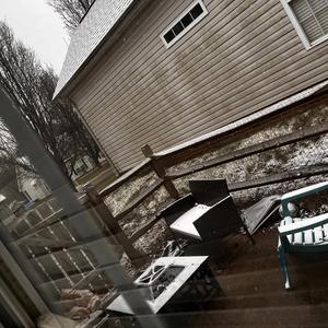 No 1 to vent 2 (feat. Freeliray)