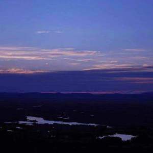 EB-不知道今晚究竟谁陪你看月亮（Fan高 / 小甜甜不甜 remix）