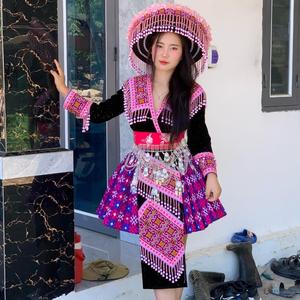 VÌ SAO EM ĐẨY ANH ĐI