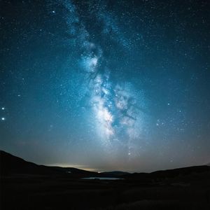 星河渐远思无穷