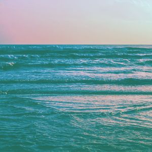 安静的平静的波浪声音