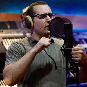 מציגים מעורב