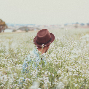한참을 바라보았어요