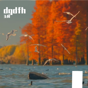 紫藤垂落的瀑布