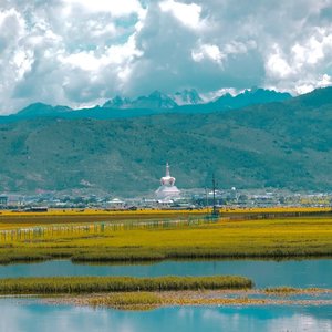 环湖旅行也不算太远