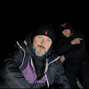 Puchacz (feat. Charlie la Gore)