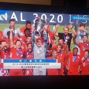 你甚至可以踢球