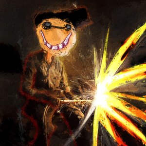 Сварщик парень работящий