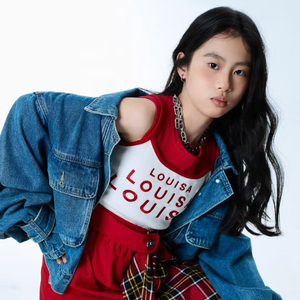 丘钰柔《时光森林》