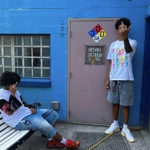 Huff (feat. Donny B)