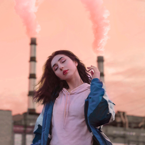 Розовый дым