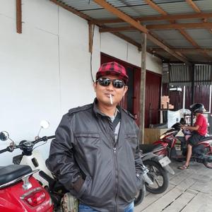 Setia Berselimut Dusta