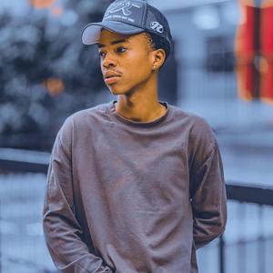 Whats next (feat. D.flow)