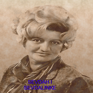 Djevojka pita slavica