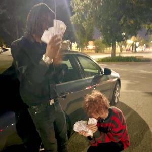 Bandz (feat. RomaniX)