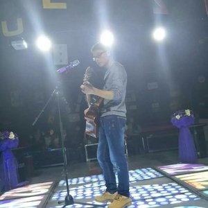 何必在一起（翻自 Mike Zhou）