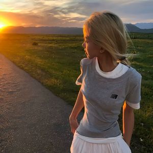 Loock UP Art（超然硬曲）