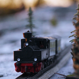 I tåget finns en restaurangvagn (MRQZ Chiptune Remix)