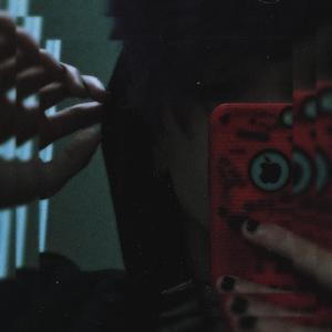 Uñas Negras (feat. Brokesus)