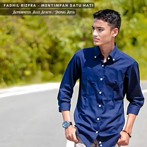 MENYIMPAN SATU HATI