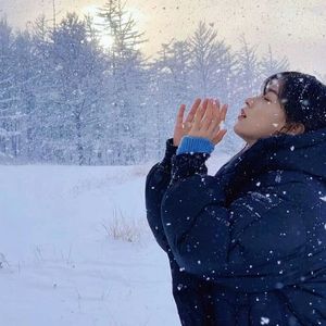 风雪压我三两年