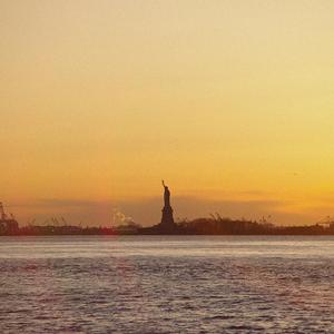 Feel the World Dancing (feat. Wendy Moten)