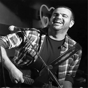 Εκτος Εαυτου