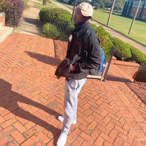 She don't have no time