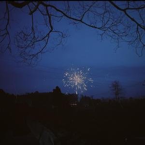 在夜晚想象天明