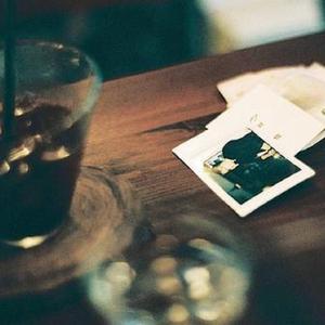 多想在平庸的生活拥抱你