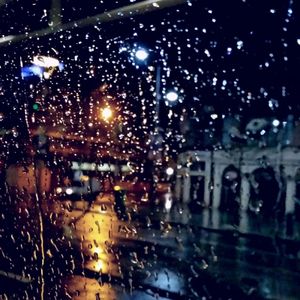 下雨的夜晚 伴奏