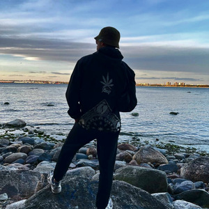 Дядя любит дуть