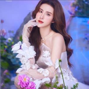 Anh Nên Yêu Cô Ấy (Beat Master)