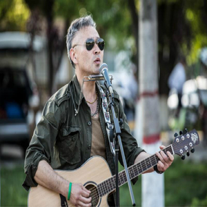 妈妈，想和你说说话