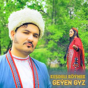 Keşdeli köÿnek geÿen gyz