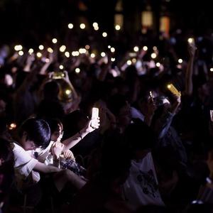 西安地铁里的女孩