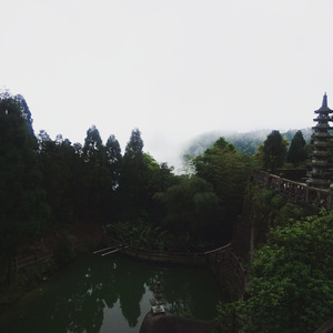 Valley Song · 青石阶