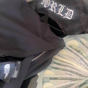 garments (feat. Ahmir)