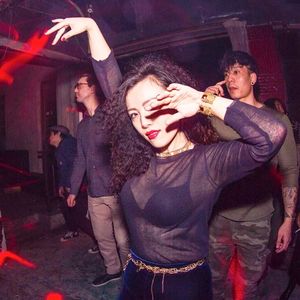 伦敦地下舞厅 Underground Garage House