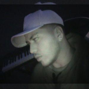 Estoy (feat. Muqermx)