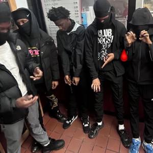 Granny Crib (feat. Mahjwopp)