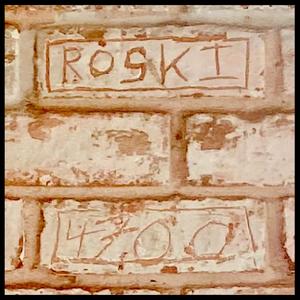 ☁︎ (feat. ROSKI)