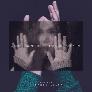 Afundado no mar de suas próprias ignorâncias