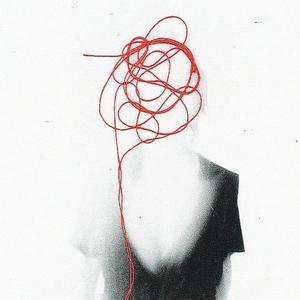 КРАСНАЯ НИТЬ